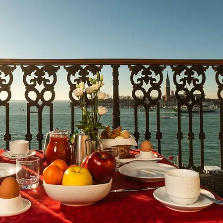 Гостевой дом A Tribute To Music Residenza Венеция