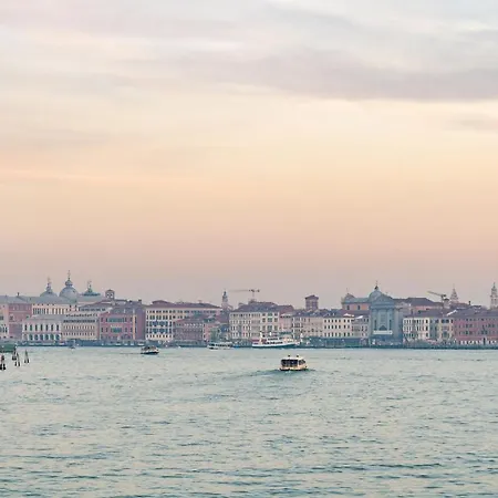 A Tribute To Music Residenza Veneza