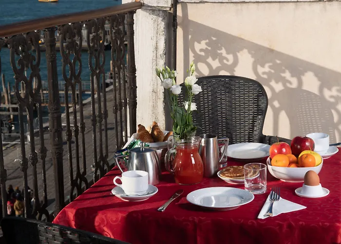 Πανσιόν A Tribute To Music Residenza 4*