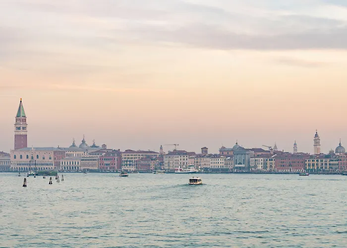 A Tribute To Music Residenza Πανσιόν 4*