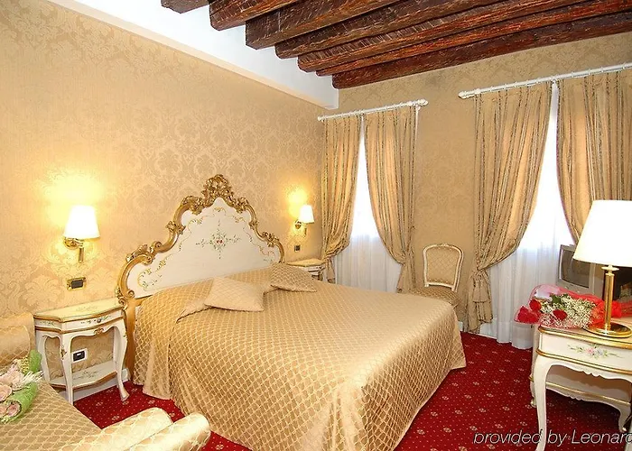 A Tribute To Music Residenza Βενετία