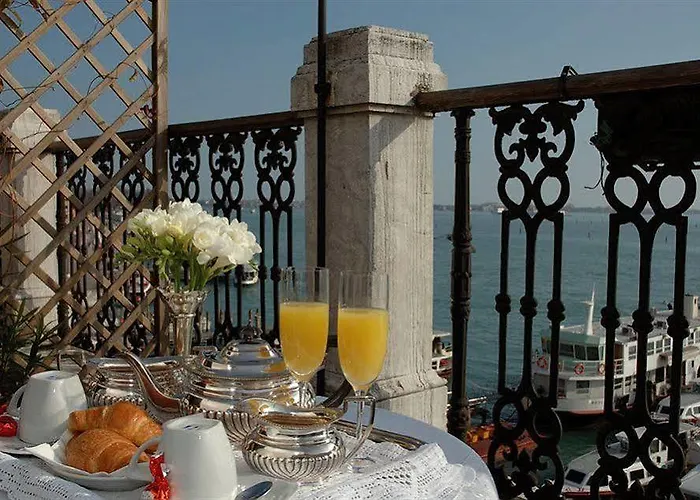 A Tribute To Music Residenza