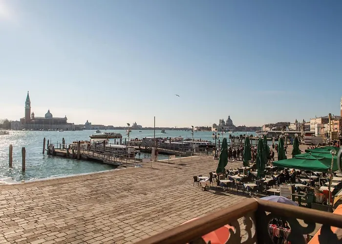 A Tribute To Music Residenza 4* Βενετία