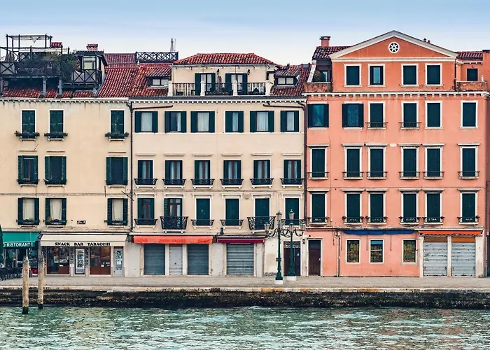 A Tribute To Music Residenza Βενετία